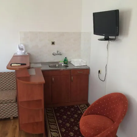 Family Dramchev بيت ضيافة نيسيبار